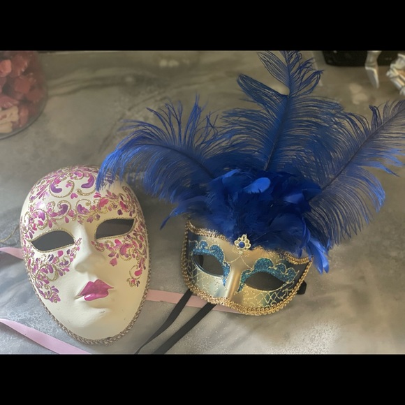 Venetian masks hand painted in Italy. Mardi Gras. New Orleans. - Picture 1 of 5